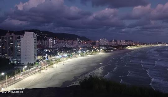 Apto Amplo, Confortavel, Bem Localizado, Asturias Guaruja Exterior photo